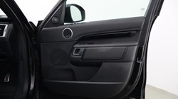 2021 (21) LAND ROVER DISCOVERY 3.0 D300 R-Dynamic HSE 5dr Auto 5651410