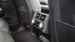 2021 (21) LAND ROVER DISCOVERY 3.0 D300 R-Dynamic HSE 5dr Auto 5651390