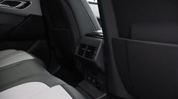2025 (74) LAND ROVER RANGE ROVER VELAR 2.0 D200 MHEV Dynamic HSE 5dr Auto 5660392
