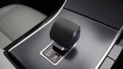 2023 (23) LAND ROVER RANGE ROVER VELAR 2.0 P250 Dynamic SE 5dr Auto 5653241