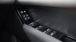 2023 (23) LAND ROVER RANGE ROVER VELAR 2.0 P250 Dynamic SE 5dr Auto 5653158