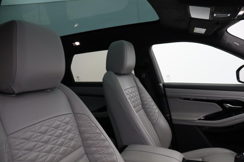 2022 (22) LAND ROVER RANGE ROVER EVOQUE 2.0 D200 Autobiography 5dr Auto 5652394