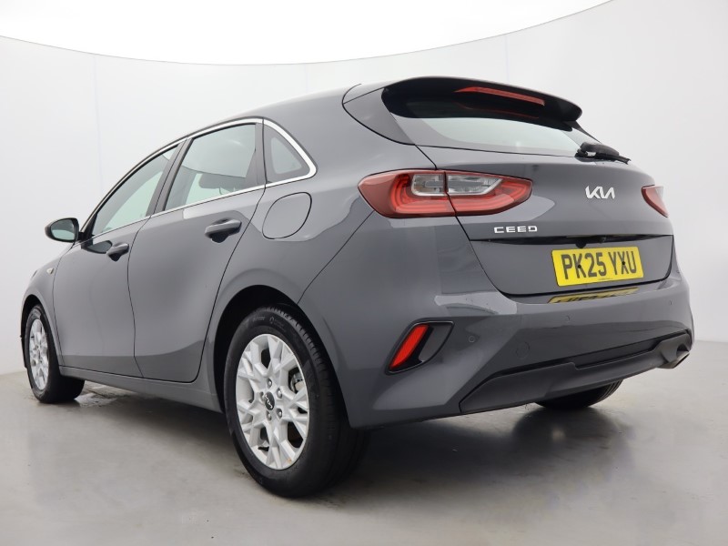 2025 (25) KIA CEED 1.5T GDi ISG 138 2 5dr 4730362