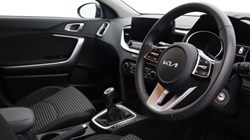 2025 (25) KIA CEED 1.5T GDi ISG 138 2 5dr 4730344