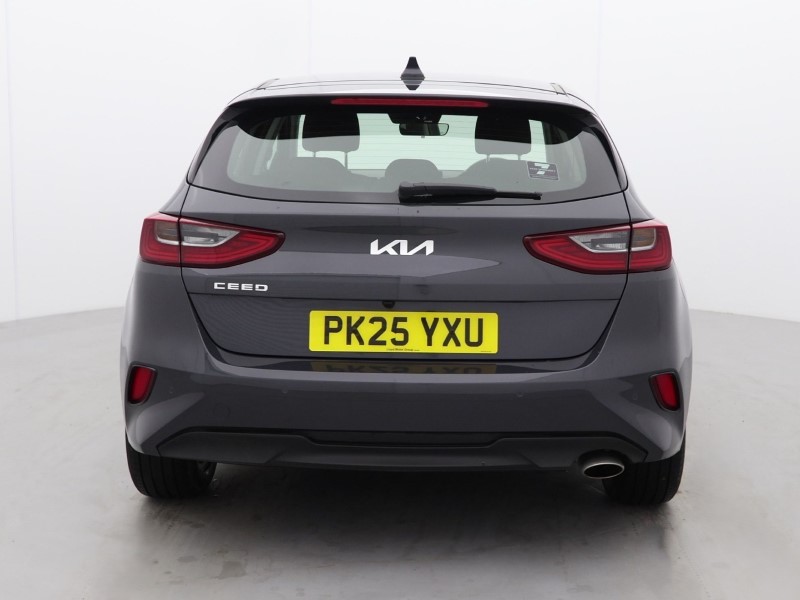 2025 (25) KIA CEED 1.5T GDi ISG 138 2 5dr 4730332