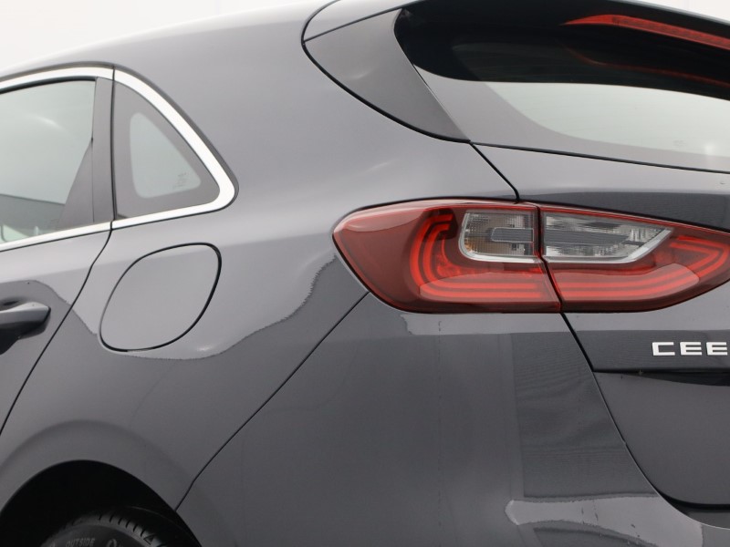 2025 (25) KIA CEED 1.5T GDi ISG 138 2 5dr 4730363