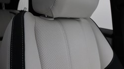 2022 (72) LAND ROVER RANGE ROVER VELAR 2.0 P250 R-Dynamic SE 5dr Auto 5663167