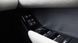 2022 (72) LAND ROVER RANGE ROVER VELAR 2.0 P250 R-Dynamic SE 5dr Auto 5663168