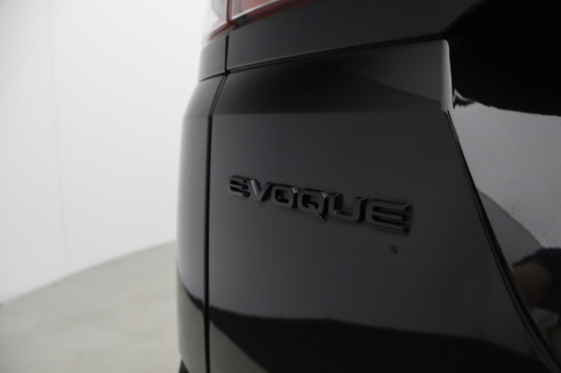 2022 (22) LAND ROVER RANGE ROVER EVOQUE 2.0 D200 R-Dynamic HSE 5dr Auto 5677930
