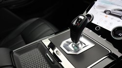 2020 (70) LAND ROVER RANGE ROVER EVOQUE 2.0 D180 R-Dynamic SE 5dr Auto 5678070