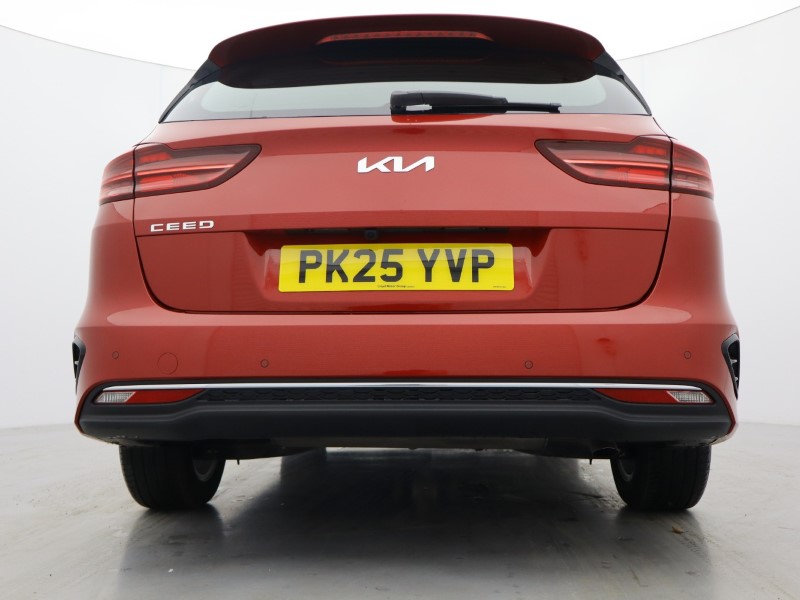 2025 (25) KIA CEED 1.5T GDi ISG 138 2 5dr 4730871