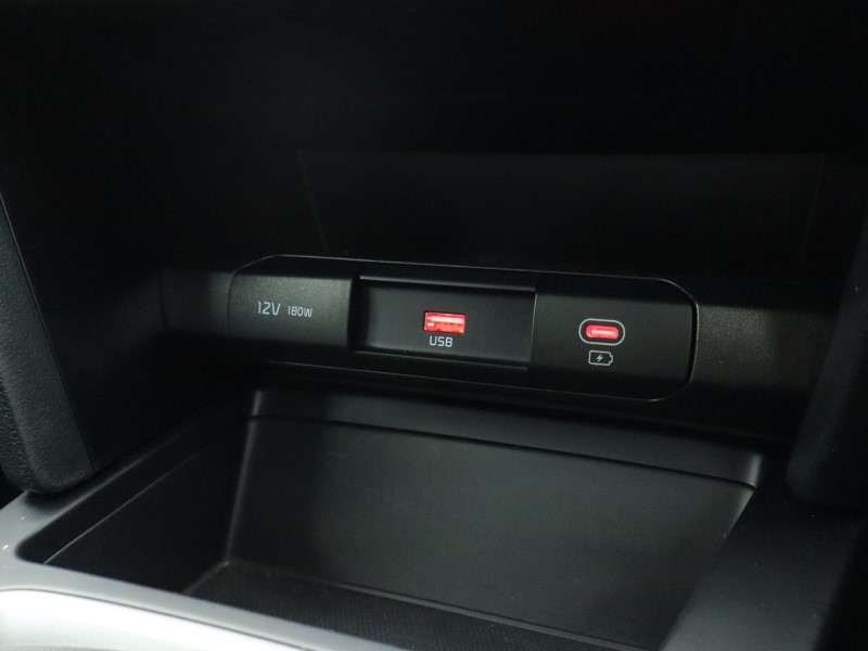 2025 (25) KIA CEED 1.5T GDi ISG 138 2 5dr 4730863