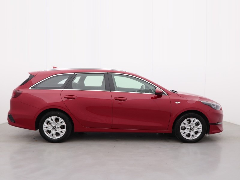 2025 (25) KIA CEED 1.5T GDi ISG 138 2 5dr 4730836