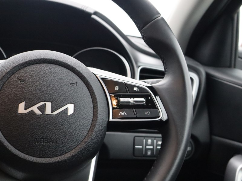 2025 (25) KIA CEED 1.5T GDi ISG 138 2 5dr 4730849