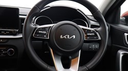 2025 (25) KIA CEED 1.5T GDi ISG 138 2 5dr 4730840