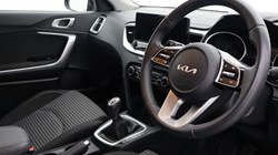 2025 (25) KIA CEED 1.5T GDi ISG 138 2 5dr 4730850