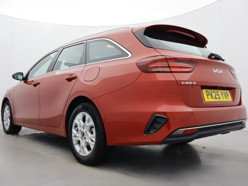 2025 (25) KIA CEED 1.5T GDi ISG 138 2 5dr 4730869