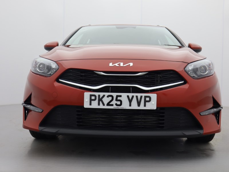 2025 (25) KIA CEED 1.5T GDi ISG 138 2 5dr 4730876