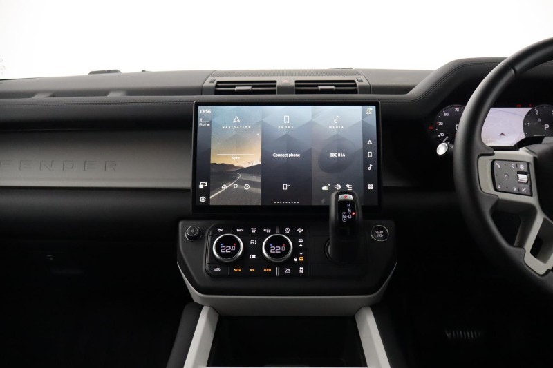 2025 (75) LAND ROVER DEFENDER 3.0 D350 X-Dynamic SE 110 5dr Auto 5652237
