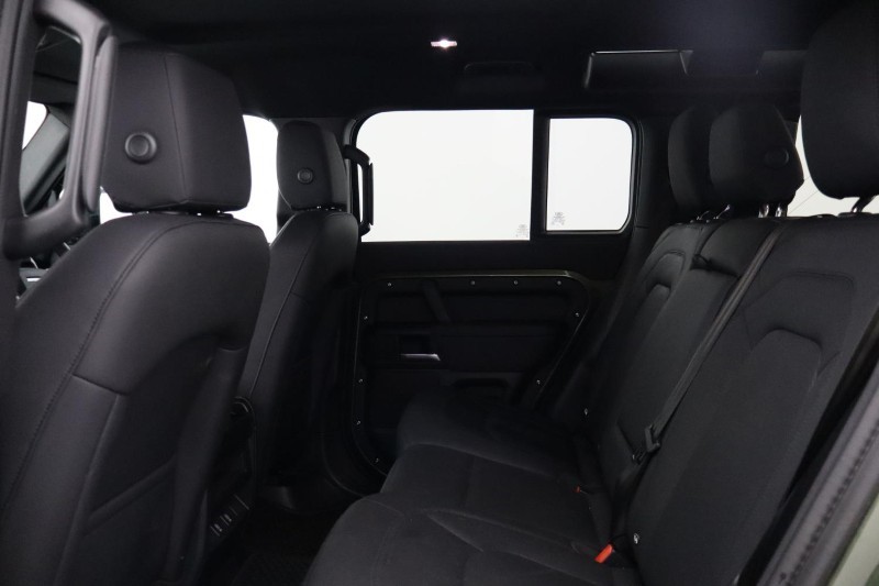 2025 (75) LAND ROVER DEFENDER 3.0 D350 X-Dynamic SE 110 5dr Auto 5652216