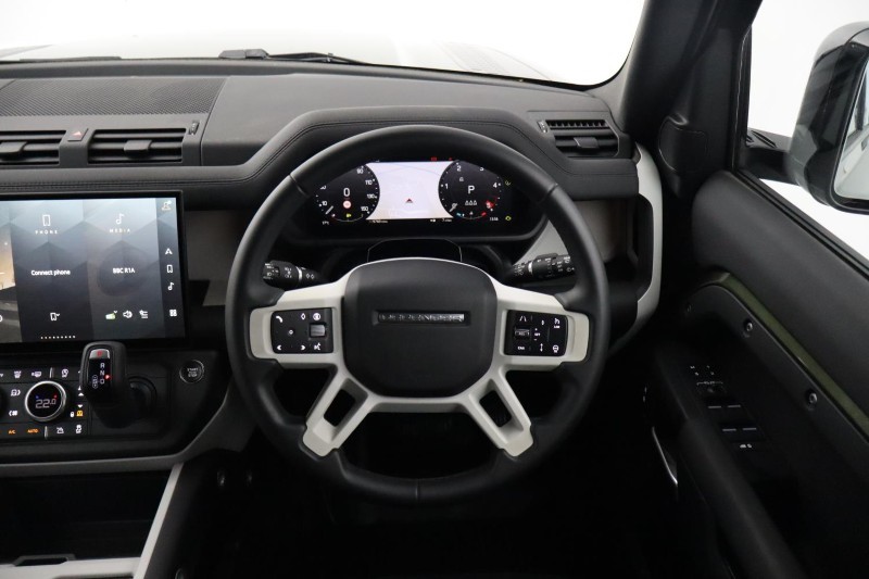 2025 (75) LAND ROVER DEFENDER 3.0 D350 X-Dynamic SE 110 5dr Auto 5652240
