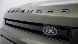 2025 (75) LAND ROVER DEFENDER 3.0 D350 X-Dynamic SE 110 5dr Auto 5652231