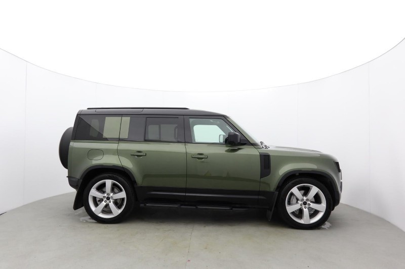 2025 (75) LAND ROVER DEFENDER 3.0 D350 X-Dynamic SE 110 5dr Auto 5652024