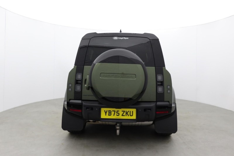 2025 (75) LAND ROVER DEFENDER 3.0 D350 X-Dynamic SE 110 5dr Auto 5652023