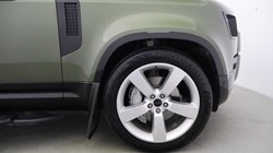 2025 (75) LAND ROVER DEFENDER 3.0 D350 X-Dynamic SE 110 5dr Auto 5652224