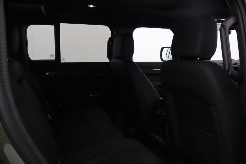 2025 (75) LAND ROVER DEFENDER 3.0 D350 X-Dynamic SE 110 5dr Auto 5652220