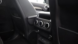 2019 (19) LAND ROVER DISCOVERY 3.0 SDV6 HSE Luxury 5dr Auto 5728981