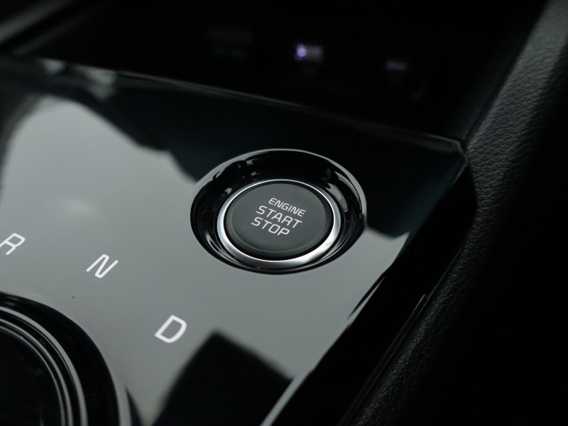 2025 (25) KIA SPORTAGE 1.6T GDi 207 HEV 3 5dr Auto 4684619