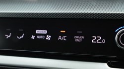 2025 (25) KIA SPORTAGE 1.6T GDi 207 HEV 3 5dr Auto 4684668