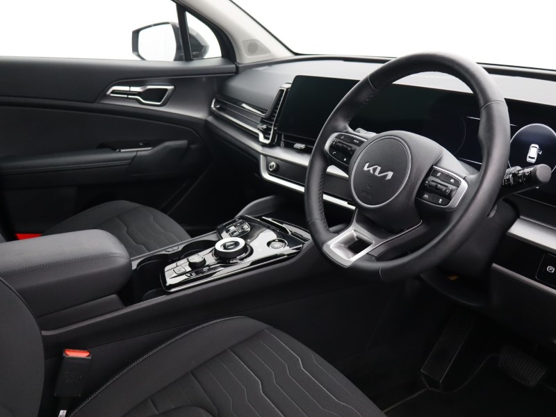 2025 (25) KIA SPORTAGE 1.6T GDi 207 HEV 3 5dr Auto 4684601