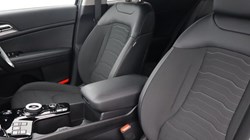 2025 (25) KIA SPORTAGE 1.6T GDi 207 HEV 3 5dr Auto 4684593