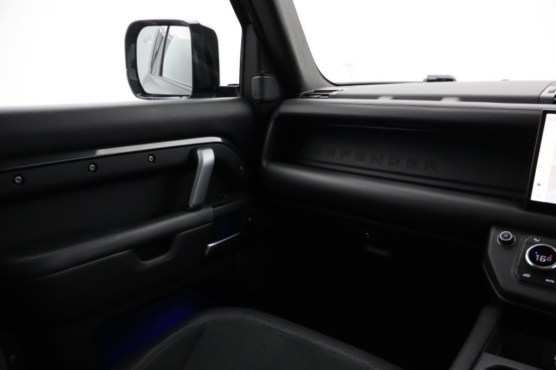 2022 (22) LAND ROVER DEFENDER 5.0 P525 V8 Carpathian Edition 90 3dr Auto 5692289