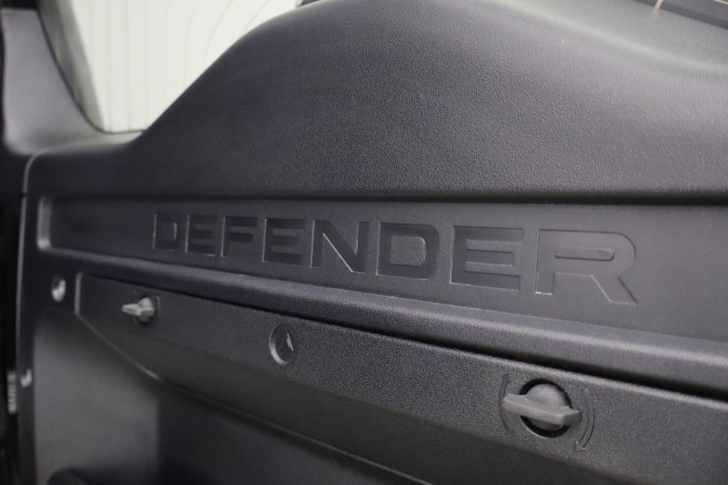 2022 (22) LAND ROVER DEFENDER 5.0 P525 V8 Carpathian Edition 90 3dr Auto 5692259