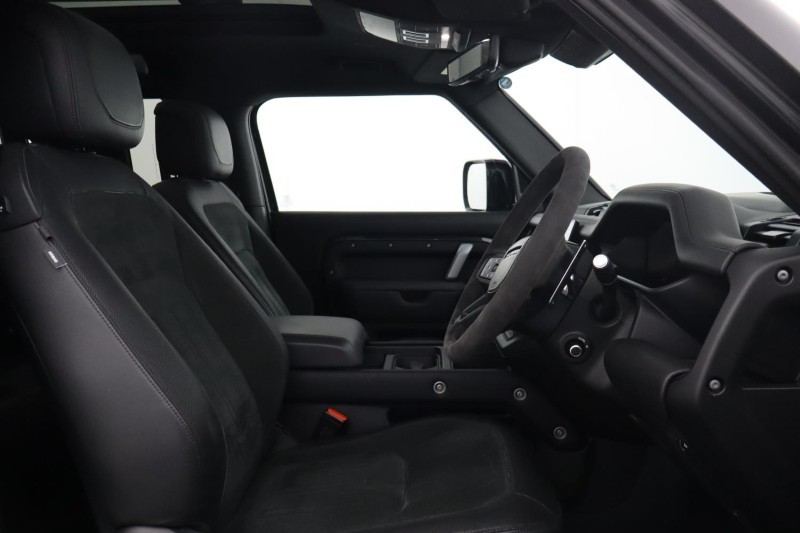 2022 (22) LAND ROVER DEFENDER 5.0 P525 V8 Carpathian Edition 90 3dr Auto 5692274