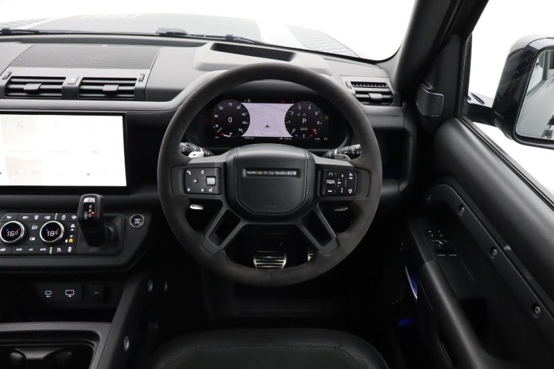 2022 (22) LAND ROVER DEFENDER 5.0 P525 V8 Carpathian Edition 90 3dr Auto 5692284