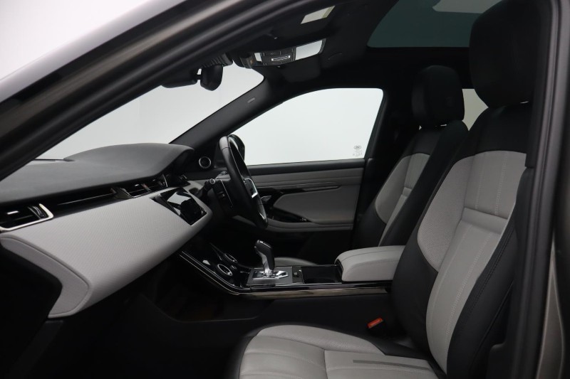 2023 (23) LAND ROVER RANGE ROVER EVOQUE 1.5 P300e Evoque Edition 5dr Auto 5708673