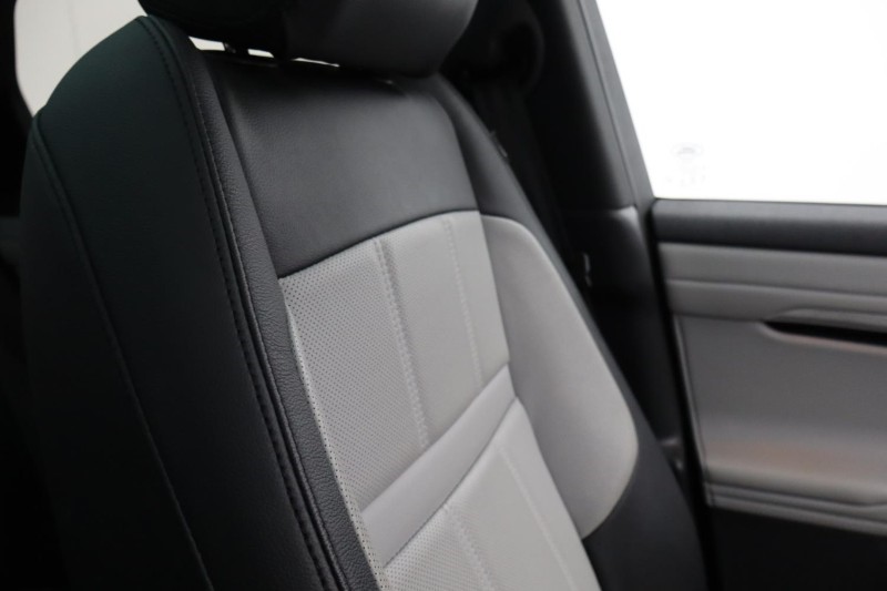 2023 (23) LAND ROVER RANGE ROVER EVOQUE 1.5 P300e Evoque Edition 5dr Auto 5708711