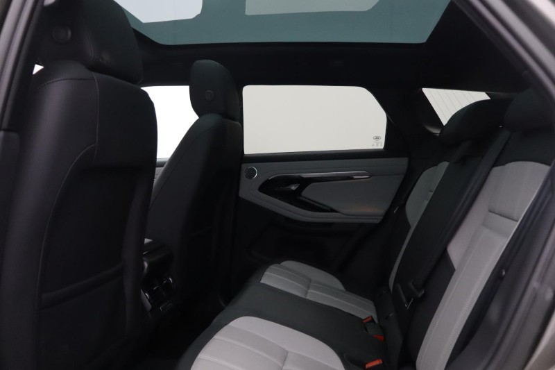 2023 (23) LAND ROVER RANGE ROVER EVOQUE 1.5 P300e Evoque Edition 5dr Auto 5708674