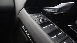 2023 (73) LAND ROVER RANGE ROVER EVOQUE 2.0 D200 Dynamic SE 5dr Auto 5722193