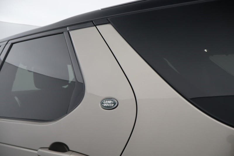 2022 (72) LAND ROVER DISCOVERY 3.0 D300 R-Dynamic HSE 5dr Auto 5698542