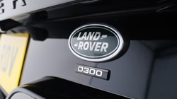 2022 (72) LAND ROVER DISCOVERY 3.0 D300 R-Dynamic HSE 5dr Auto 5698535