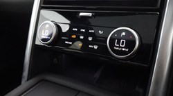2022 (72) LAND ROVER DISCOVERY 3.0 D300 R-Dynamic HSE 5dr Auto 5698560