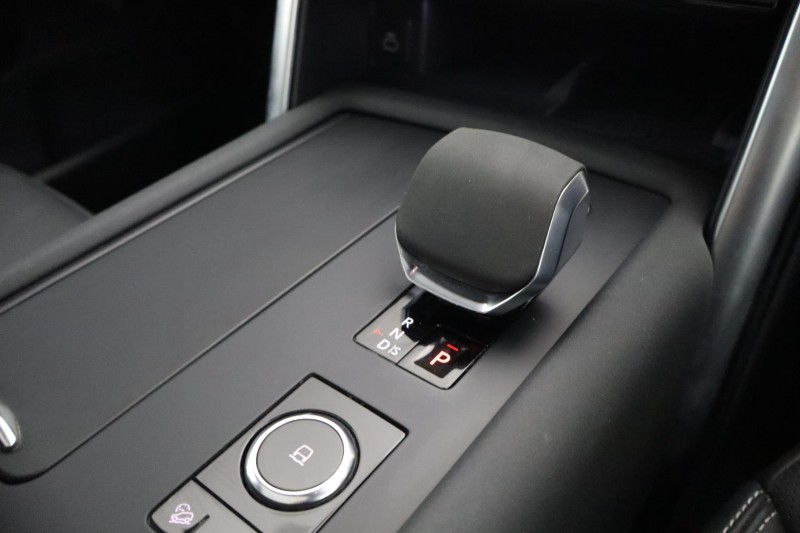 2022 (72) LAND ROVER DISCOVERY 3.0 D300 R-Dynamic HSE 5dr Auto 5698561