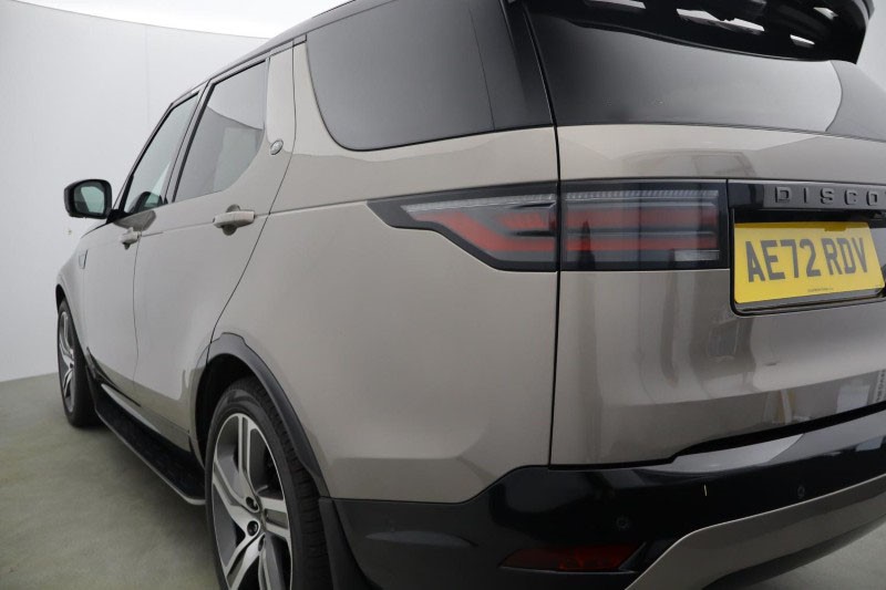 2022 (72) LAND ROVER DISCOVERY 3.0 D300 R-Dynamic HSE 5dr Auto 5698588