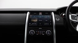2022 (72) LAND ROVER DISCOVERY 3.0 D300 R-Dynamic HSE 5dr Auto 5698557