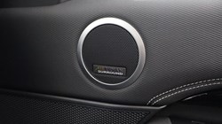 2022 (72) LAND ROVER DISCOVERY 3.0 D300 R-Dynamic HSE 5dr Auto 5698575
